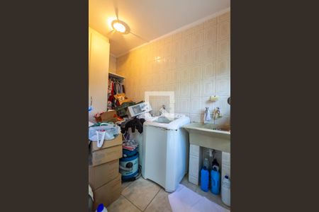 Casa à venda com 173m², 2 quartos e 5 vagas Casa à venda com 173m², 2 quartos e 5 vagasÁrea de serviço