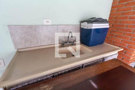 Casa à venda com 173m², 2 quartos e 5 vagas Casa à venda com 173m², 2 quartos e 5 vagasChurrasqueira