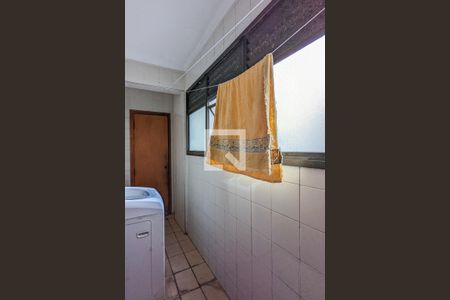 Apartamento à venda com 170m², 3 quartos e 3 vagas Apartamento à venda com 170m², 3 quartos e 3 vagasÁrea de serviço