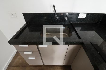 Sala/Cozinha e Área de Serviço de apartamento para alugar com 1 quarto, 30m² em Jardim do Tiro, São Paulo