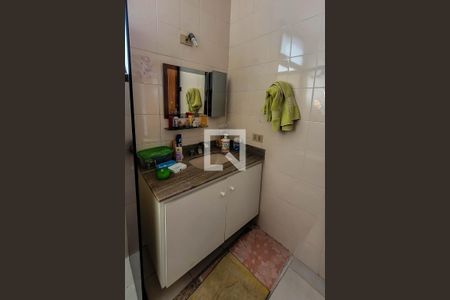 Casa à venda com 325m², 5 quartos e 5 vagas Casa à venda com 325m², 5 quartos e 5 vagasBanheiro da Suíte 4