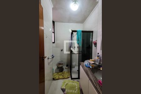 Casa à venda com 325m², 5 quartos e 5 vagas Casa à venda com 325m², 5 quartos e 5 vagasBanheiro da Suíte 2