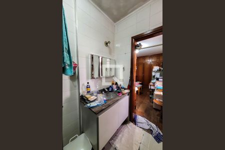 Casa à venda com 325m², 5 quartos e 5 vagas Casa à venda com 325m², 5 quartos e 5 vagasBanheiro da Suíte 2