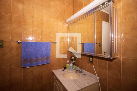 Casa à venda com 170m², 4 quartos e 12 vagas Casa à venda com 170m², 4 quartos e 12 vagasBanheiro