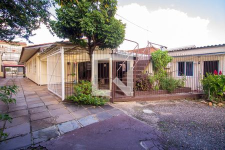 Casa à venda com 170m², 4 quartos e 12 vagas Casa à venda com 170m², 4 quartos e 12 vagasÁrea comum