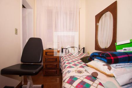 Casa à venda com 170m², 4 quartos e 12 vagas Casa à venda com 170m², 4 quartos e 12 vagasÁrea de Serviço