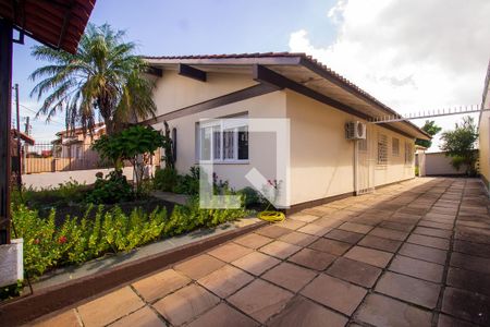 Casa à venda com 170m², 4 quartos e 12 vagas Casa à venda com 170m², 4 quartos e 12 vagasÁrea comum