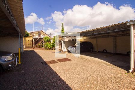 Casa à venda com 170m², 4 quartos e 12 vagas Casa à venda com 170m², 4 quartos e 12 vagasGaragem
