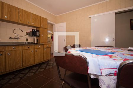 Casa à venda com 170m², 4 quartos e 12 vagas Casa à venda com 170m², 4 quartos e 12 vagasCozinha