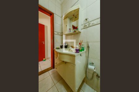 Casa à venda com 160m², 3 quartos e 5 vagas Casa à venda com 160m², 3 quartos e 5 vagasBanheiro