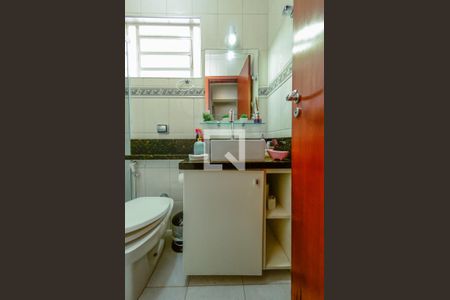 Casa à venda com 160m², 3 quartos e 5 vagas Casa à venda com 160m², 3 quartos e 5 vagasBanheiro 2