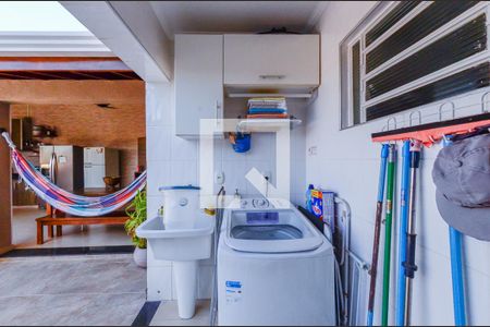 Casa à venda com 160m², 3 quartos e 5 vagas Casa à venda com 160m², 3 quartos e 5 vagasÁrea de Serviço