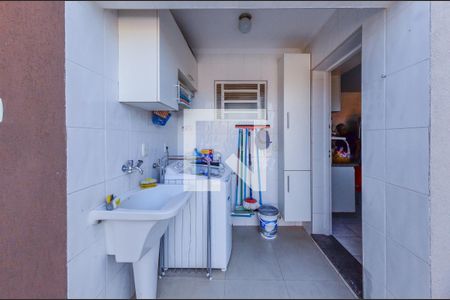 Casa à venda com 160m², 3 quartos e 5 vagas Casa à venda com 160m², 3 quartos e 5 vagasÁrea de Serviço