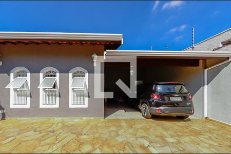 Casa à venda com 160m², 3 quartos e 5 vagas Casa à venda com 160m², 3 quartos e 5 vagasGaragem