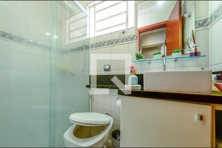 Casa à venda com 160m², 3 quartos e 5 vagas Casa à venda com 160m², 3 quartos e 5 vagasBanheiro 2