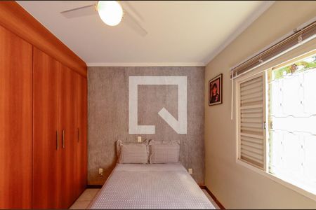 Casa à venda com 160m², 3 quartos e 5 vagas Casa à venda com 160m², 3 quartos e 5 vagasQuarto 1