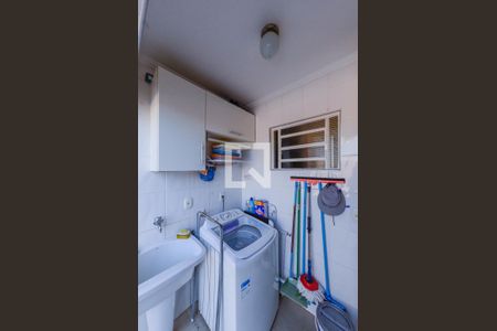 Casa à venda com 160m², 3 quartos e 5 vagas Casa à venda com 160m², 3 quartos e 5 vagasÁrea de Serviço