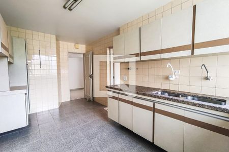 Apartamento à venda com 152m², 3 quartos e 3 vagasCozinha