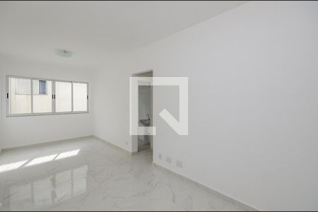 Sala de apartamento para alugar com 2 quartos, 82m² em Padre Eustáquio, Belo Horizonte