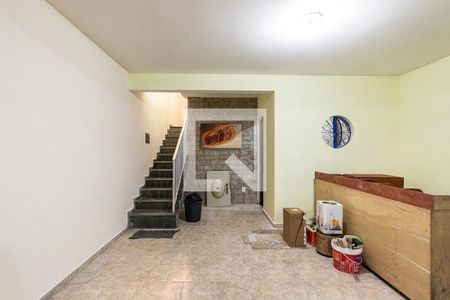 Casa para alugar com 220m², 3 quartos e 5 vagas Casa para alugar com 220m², 3 quartos e 5 vagasGaragem
