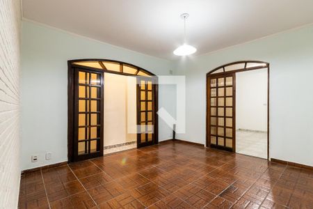 Sala  de casa para alugar com 3 quartos, 220m² em Vila Uniao (zona Leste), São Paulo