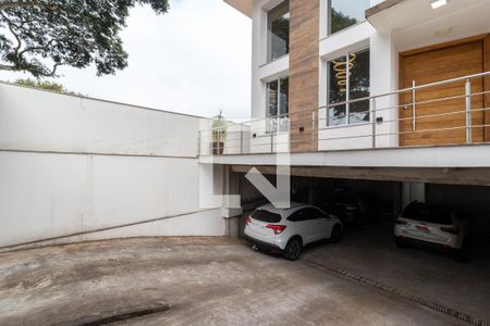 Casa à venda com 700m², 3 quartos e 8 vagasGaragem