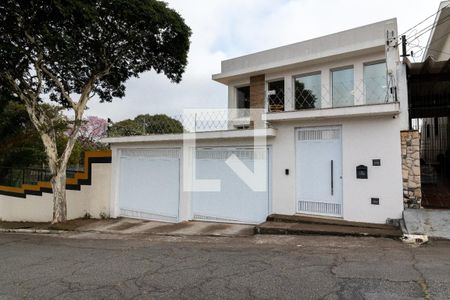 Casa à venda com 700m², 3 quartos e 8 vagasFachada