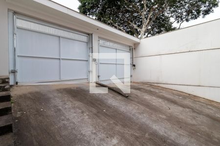 Casa à venda com 700m², 3 quartos e 8 vagasGaragem