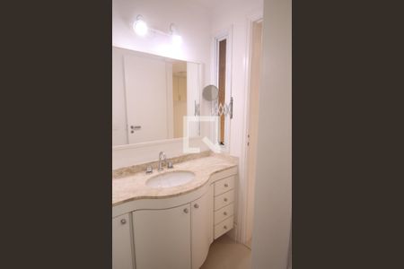 Apartamento para alugar com 125m², 3 quartos e 4 vagasBanheiro