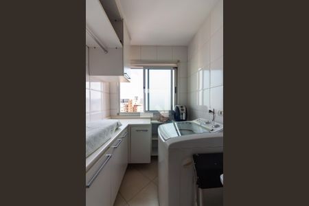 Apartamento à venda com 122m², 3 quartos e 2 vagas Apartamento à venda com 122m², 3 quartos e 2 vagasLavanderia