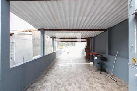 Casa à venda com 100m², 2 quartos e 3 vagas Casa à venda com 100m², 2 quartos e 3 vagasArea Externa - Churrasqueira