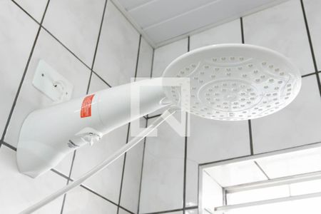 Casa à venda com 100m², 2 quartos e 3 vagas Casa à venda com 100m², 2 quartos e 3 vagasChuveiro