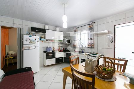 Casa à venda com 100m², 2 quartos e 3 vagas Casa à venda com 100m², 2 quartos e 3 vagasCozinha