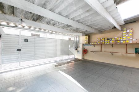 Casa à venda com 100m², 2 quartos e 3 vagas Casa à venda com 100m², 2 quartos e 3 vagasGaragem