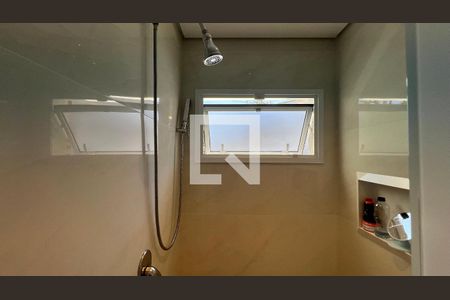 Casa à venda com 350m², 4 quartos e 2 vagasBanheiro