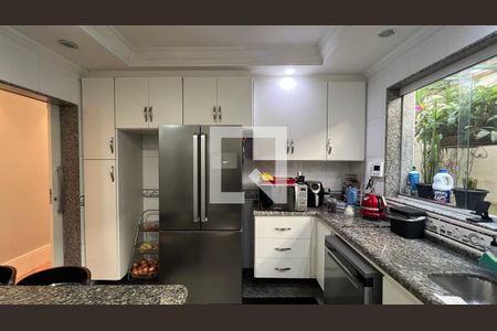 Casa à venda com 350m², 4 quartos e 2 vagasCozinha