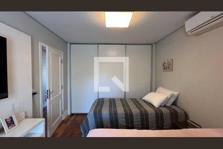 Casa à venda com 350m², 4 quartos e 2 vagasQuarto 2