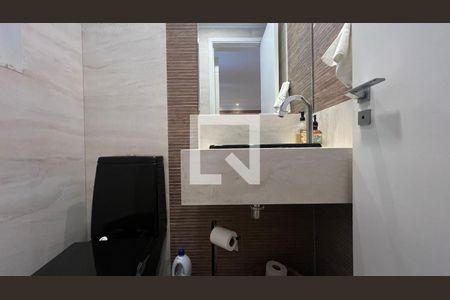 Casa à venda com 350m², 4 quartos e 2 vagasLavabo 1