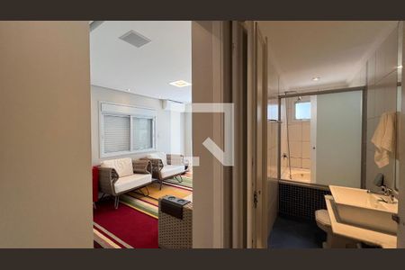 Casa à venda com 350m², 4 quartos e 2 vagasBanheiro da Suíte 1