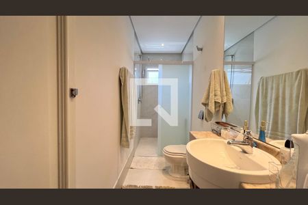 Casa à venda com 350m², 4 quartos e 2 vagasBanheiro