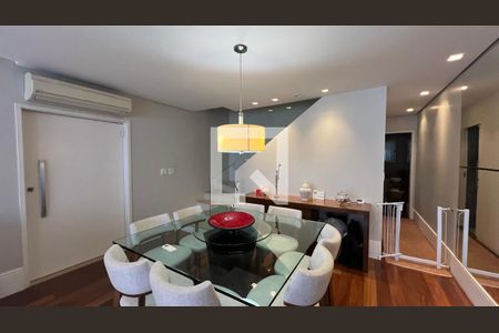 Casa à venda com 350m², 4 quartos e 2 vagasSala de Jantar