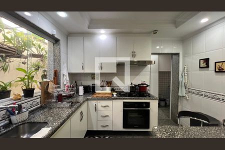 Casa à venda com 350m², 4 quartos e 2 vagasCozinha