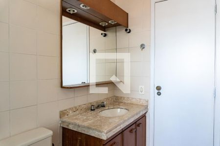 Apartamento à venda com 90m², 4 quartos e 2 vagas Apartamento à venda com 90m², 4 quartos e 2 vagasBanheiro da Suíte