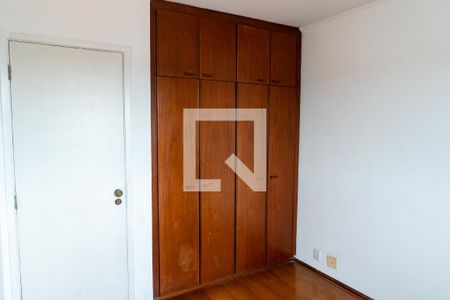 Apartamento à venda com 90m², 4 quartos e 2 vagas Apartamento à venda com 90m², 4 quartos e 2 vagasQuarto 2