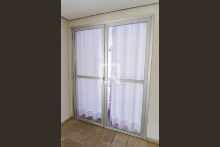 Apartamento à venda com 90m², 4 quartos e 2 vagas Apartamento à venda com 90m², 4 quartos e 2 vagasÁrea comum - Salão de festas