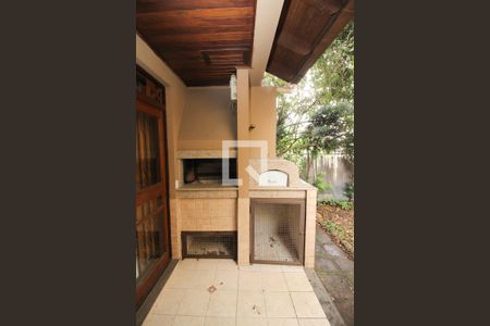 Casa à venda com 150m², 3 quartos e 2 vagas Casa à venda com 150m², 3 quartos e 2 vagasvaranda