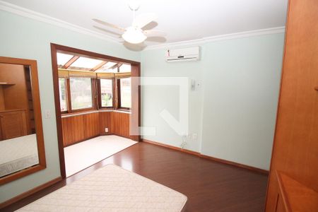 Casa à venda com 150m², 3 quartos e 2 vagas Casa à venda com 150m², 3 quartos e 2 vagasQuarto Suíte