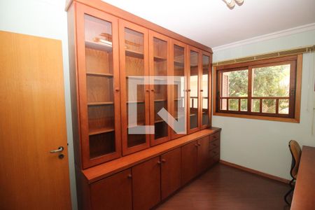 Casa à venda com 150m², 3 quartos e 2 vagas Casa à venda com 150m², 3 quartos e 2 vagasEscritório