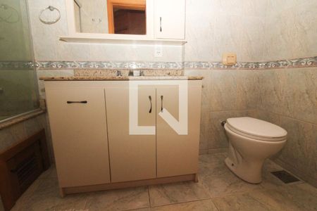 Casa à venda com 150m², 3 quartos e 2 vagas Casa à venda com 150m², 3 quartos e 2 vagasBanheiro da Suíte