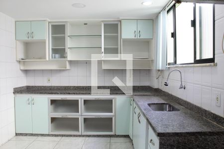 Apartamento à venda com 264m², 4 quartos e 3 vagasCozinha